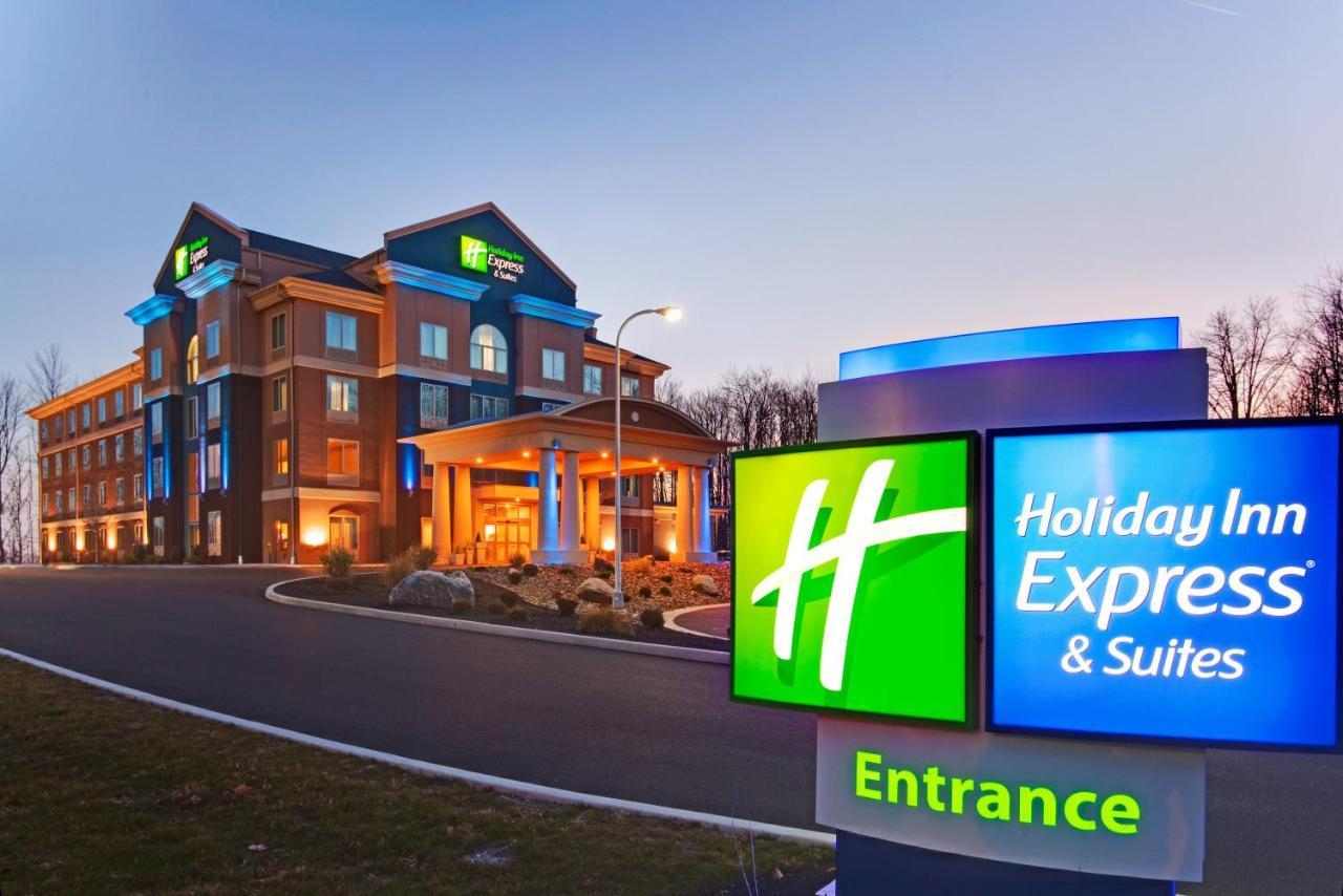 Holiday Inn Express Hotel & Suites Hamburg By Ihg Exterior foto